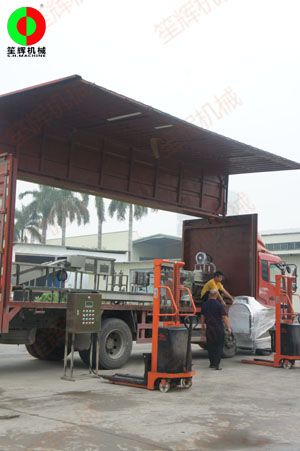 雞蛋清洗,風(fēng)干,光檢,打蛋生產(chǎn)線(xiàn)裝車(chē)交付!